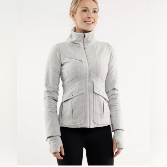Lululemon It’s Happening Jacket - sz 4 - heathered silver spoon - Picture 1 of 11